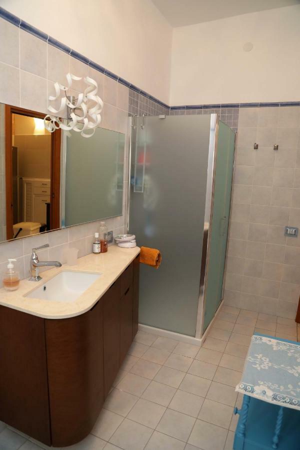 Luxury Apt Apartamento Calasetta Exterior foto